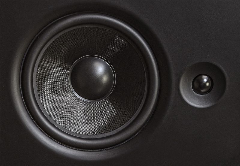 Speaker 600pix wide